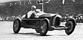 Louis Chiron vainqueur du Grand Prix de Marseille en août 1933.jpg