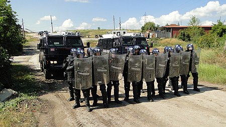 KFOR-MSU Carabinieri with two RG-12s in Kosovo, during an exercise. MSU Carabinieri 2019.jpg