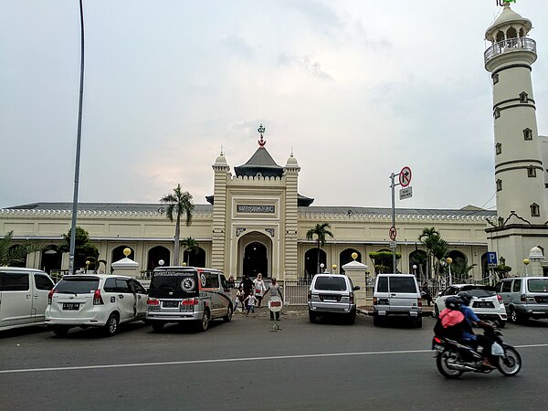 Image: Masjid Agung Al Jami'