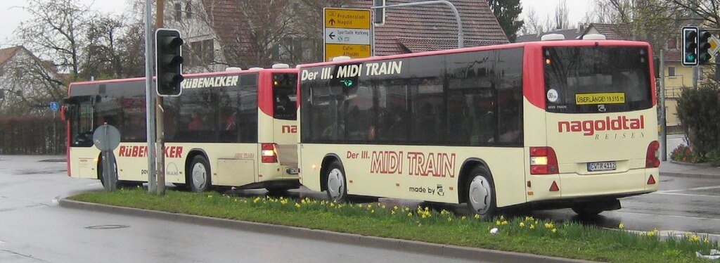 Die Göppel Bus GmbH 1024px-MidiTrain_img_0828a