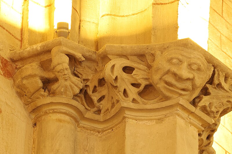 File:Monein, Pyrénées atlantiques, église Saint-Girons de Monein, nef sud IMGP2479.jpg