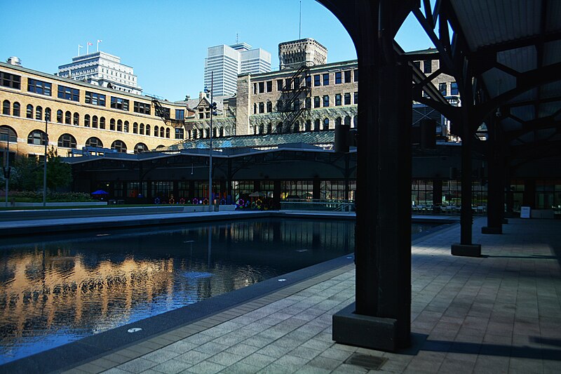 File:Montreal - 9 - Bonaventure (Montreal Metro) esplanade.jpg