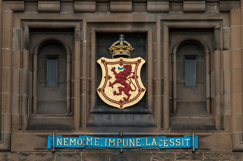 File:Nemo me impune lacessit above the gate of Edinburgh Castle.jpg