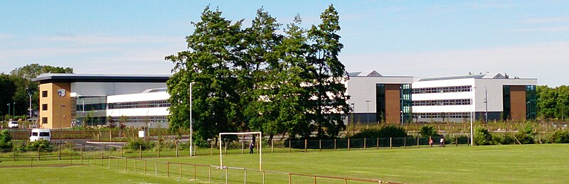 File:New Auchmuty High School.jpg