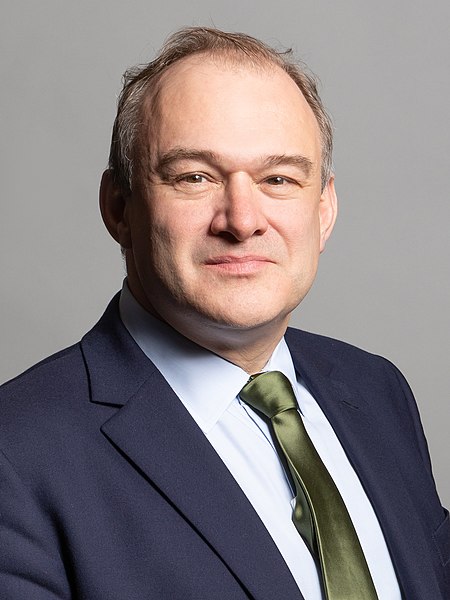 File:Official portrait of Rt Hon Sir Edward Davey MP crop 2.jpg