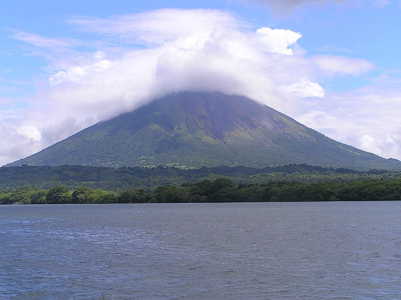 File:Ometepe - panoramio.jpg