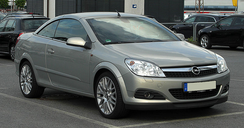 File:Opel Astra TwinTop (H, Facelift) – Frontansicht, 15. Mai 2011, Wuppertal.jpg