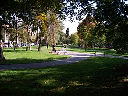 Park Hadovka, od ulice U dejvického rybníčku