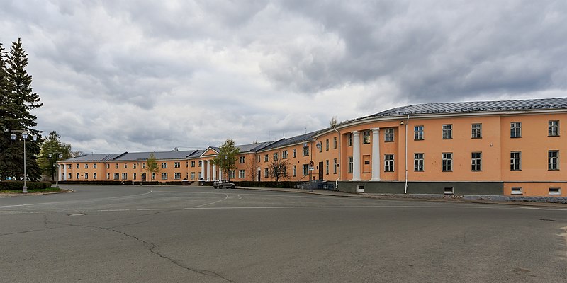 File:Petrozavodsk 06-2017 img53 Lenin Square.jpg