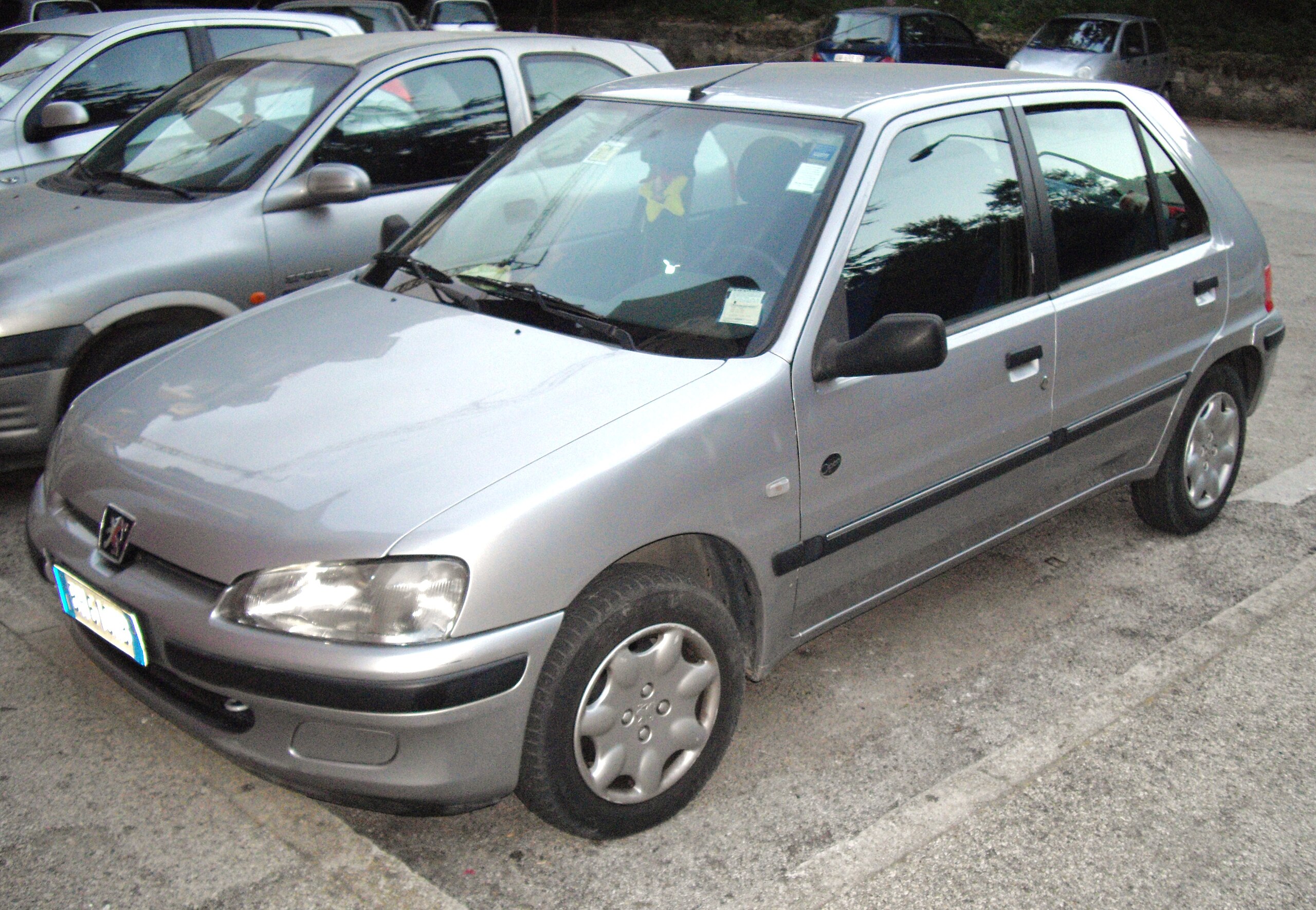 File:Peugeot 106 front 20071031.jpg - Wikimedia Commons