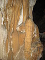 Un "linga" di pietra nella grotta secca del parco nazionale d9 Phong Nha-Ke Bang