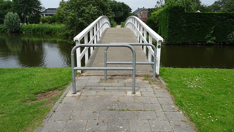 File:Piet van de Polsingelbrug - Terbregge - Hillegersberg-Schiebroek - Rotterdam - View of the bridge from the south.jpg