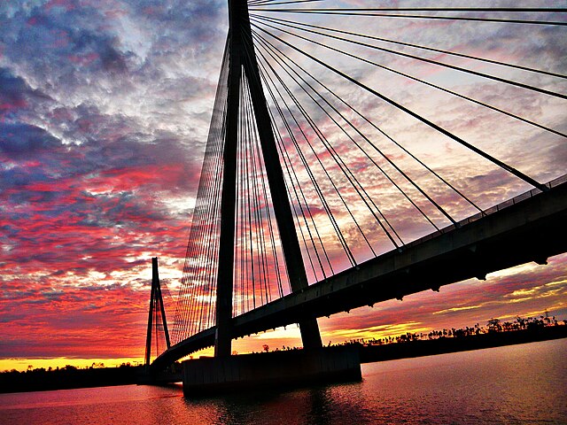 Ponte do porto Alencastro, Paranaíba. Divisa entre MS e MG.