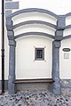 English: Bench and window, northern view Deutsch: Bank und Fenster, Nord-Ansicht