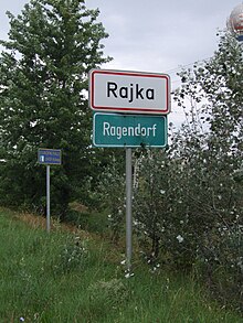 Rajka - Ragendorf. Hungarian - german table.JPG