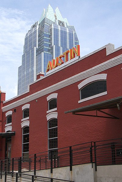 File:Real world austin house 2009 1.jpg