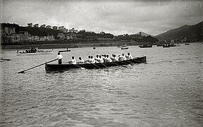 Regatas en la bahía de la Concha (5 de 5) - Fondo Car-Kutxa Fototeka.jpg