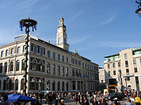 Câmara Municipal de Riga.jpg