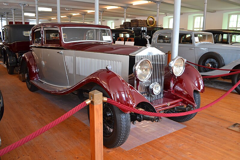 File:Rolls-Royce Museum Dornbirn 064 Rolls-Royce Phantom II 1932 von Park Ward.jpg