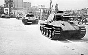 1946年5月10日、ルーマニアの首都ブカレストでの軍事パレードに参加した、第1ルーマニア義勇師団“トゥドル・ウラジミレスク”所属のパンター。先頭はD型、後続の2両はG型