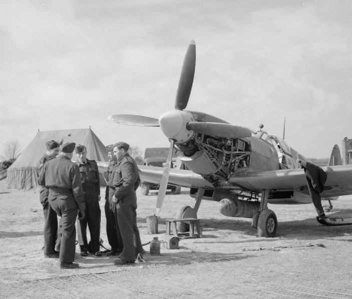 File:Royal Air Force 1939-1945- Fighter Command CH12860.jpg