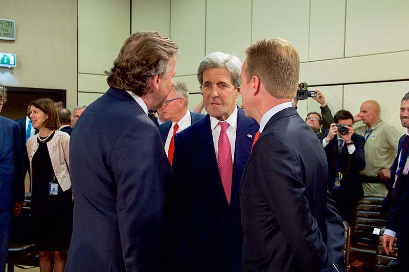 File:Secretary Kerry Chats With Dutch Foreign Minister Koenders and Norwegian Foreign Minister Brende Before Signing an Accession Protocol to Continue Montenegro's Admission to NATO in Brussels (26839433670).jpg