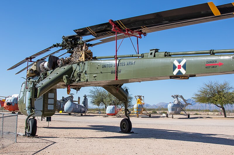 File:Sikorsky CH-54A Tarhe (Skycrane) (40434472933).jpg