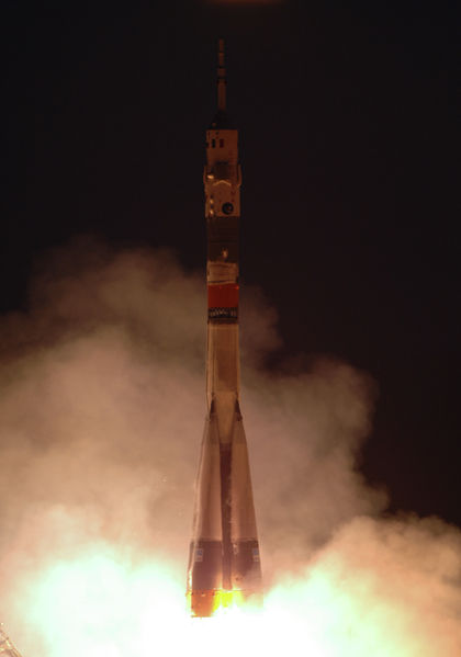 Soyuz TMA-6 launches to the International Space Station