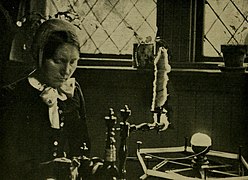 Spinning Song - Helen Plummer Gatch - Camera Craft - 1902.jpg