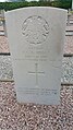 Stèle funéraire du capitaine britannique E.G.A Bisset, mort le 24 septembre 1944.