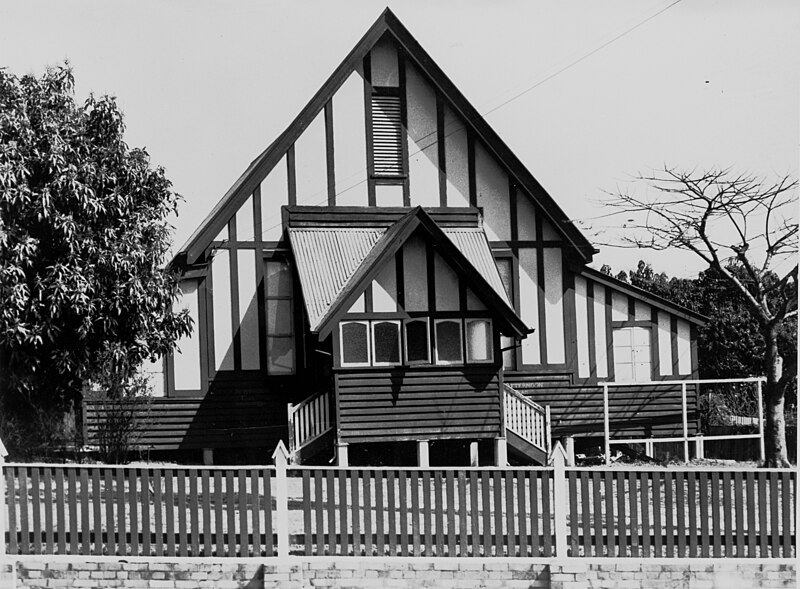 File:St Thomas' Anglican Church Hall, High Street, Toowong, circa 1940.jpg