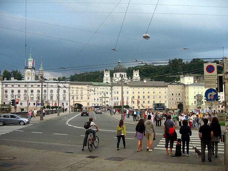 File:Staatsbrucke Salzburg.jpg