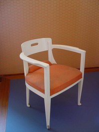 Stuhl, entworfen von Henry van de Velde für das Speisezimmer von Schloss Lauterbach in Neukirchen/Pleiße