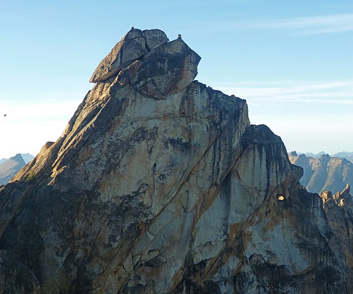 File:Summit of Big Kangaroo.jpg