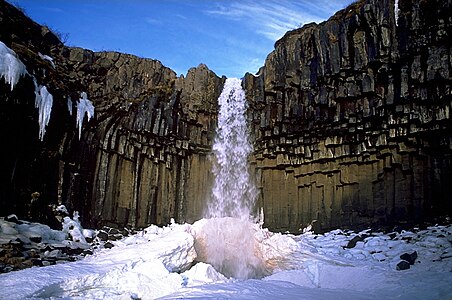 Der Svartifoss im Winter