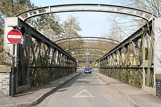 Original Midland Bridge, resited as the Destructor Bridge in Bath, as seen in 2013 The Destructor Bridge (geograph 3733501).jpg