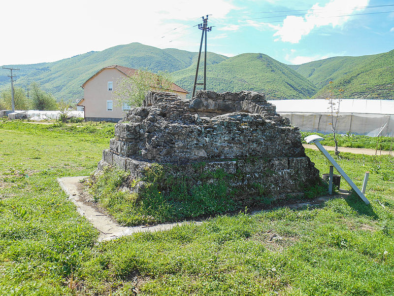File:The Grave of Struma (4).JPG