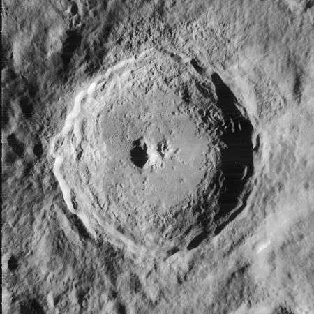 Tập_tin:Tycho_crater_4119_h2.jpg