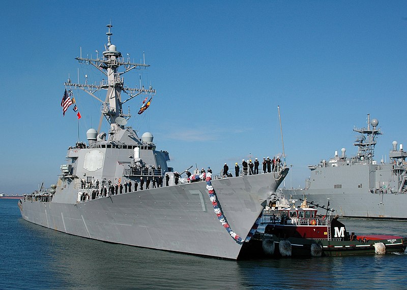 File:US Navy 061106-N-5055G-041 Almost 300 crew members aboard the guided-missile destroyer USS Ross (DDG 71) returned to homeport at Naval Station Norfolk.jpg