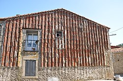 Traditional houses in Umbrías, Ávila