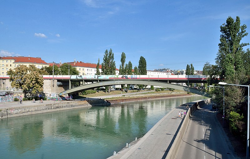 File:Verbindungsbahnbrücke 02.jpg