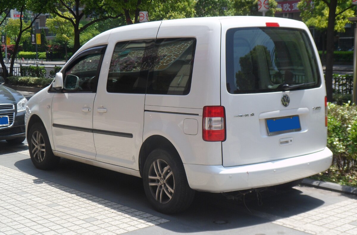 File:Volkswagen Caddy III 02 China 2012-04-28.jpg - Wikimedia Commons