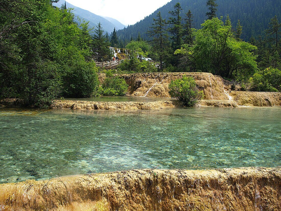 File:Welcome-Ponds Huanglong Sichuan China.jpg