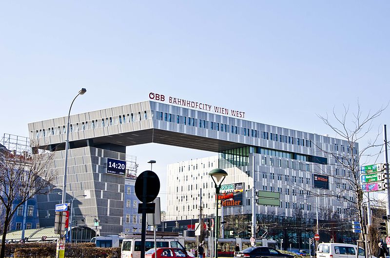 File:Wien West Hauptbahnhof (6992800287).jpg