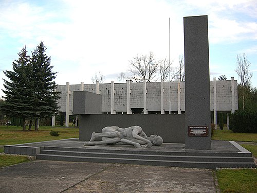 Памятник освенцим. Саласпилс мемориал. Саласпилс (мемориальный ансамбль). Мемориал жертвам концлагеря Бухенвальд. Stalag с 3 мемориал.