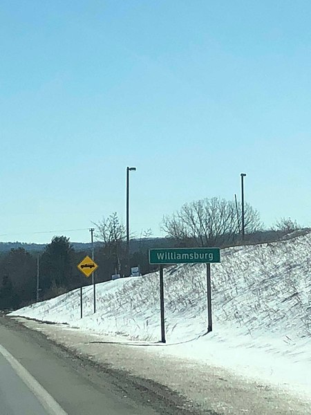 File:Williamsburg, Michigan sign.jpg