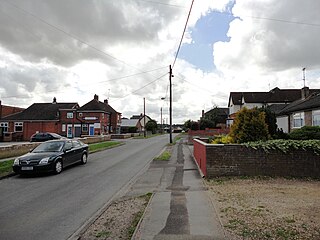 <span class="mw-page-title-main">Durrington, Wiltshire</span> Village and civil parish in Wiltshire, England