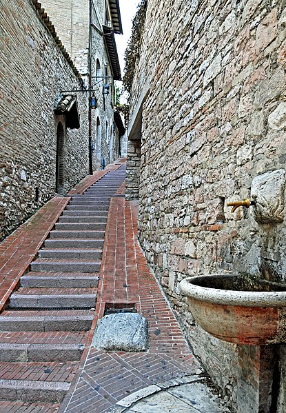File:" Assisi " 0011.jpg