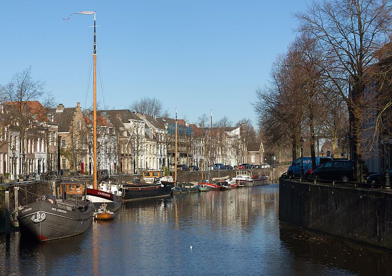 File:'s-Hertogenbosch, straatzicht Brede en Smalle Haven foto13 2016-12-04 12.41.jpg