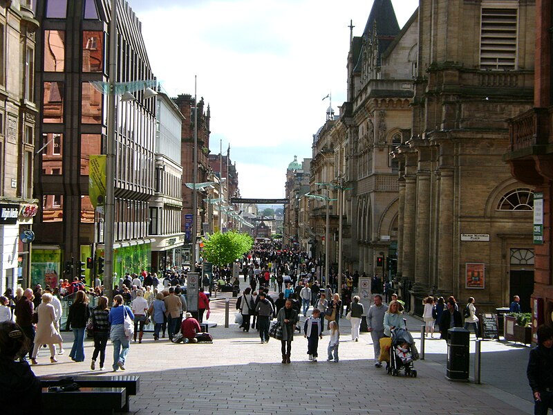 File:(looking down) Buchanan Street, Glasgow.jpg